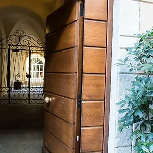 lo-studio-urban-room.it-lombardy.com/